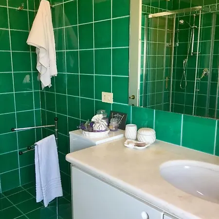 לינה וארוחת בוקר Charlottemaison *